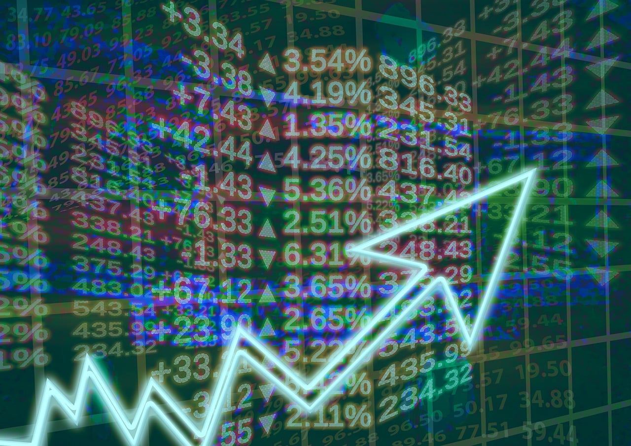 业绩预告变脸预警，从盈利预期到最高亏损6500万，这家公司上半年经历了什么？