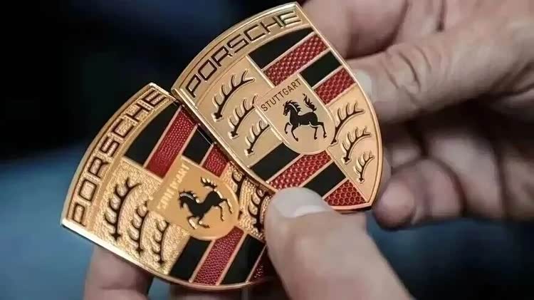 一枚旧徽章里的新战争，二手车商标背后的商业变革