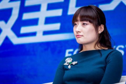 宗馥莉辞职信的流量狂欢，不过是时代焦虑的一次集体展演