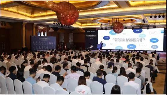 当折叠屏走向成熟，全新设计的大折叠，正在重塑我们的数字生活