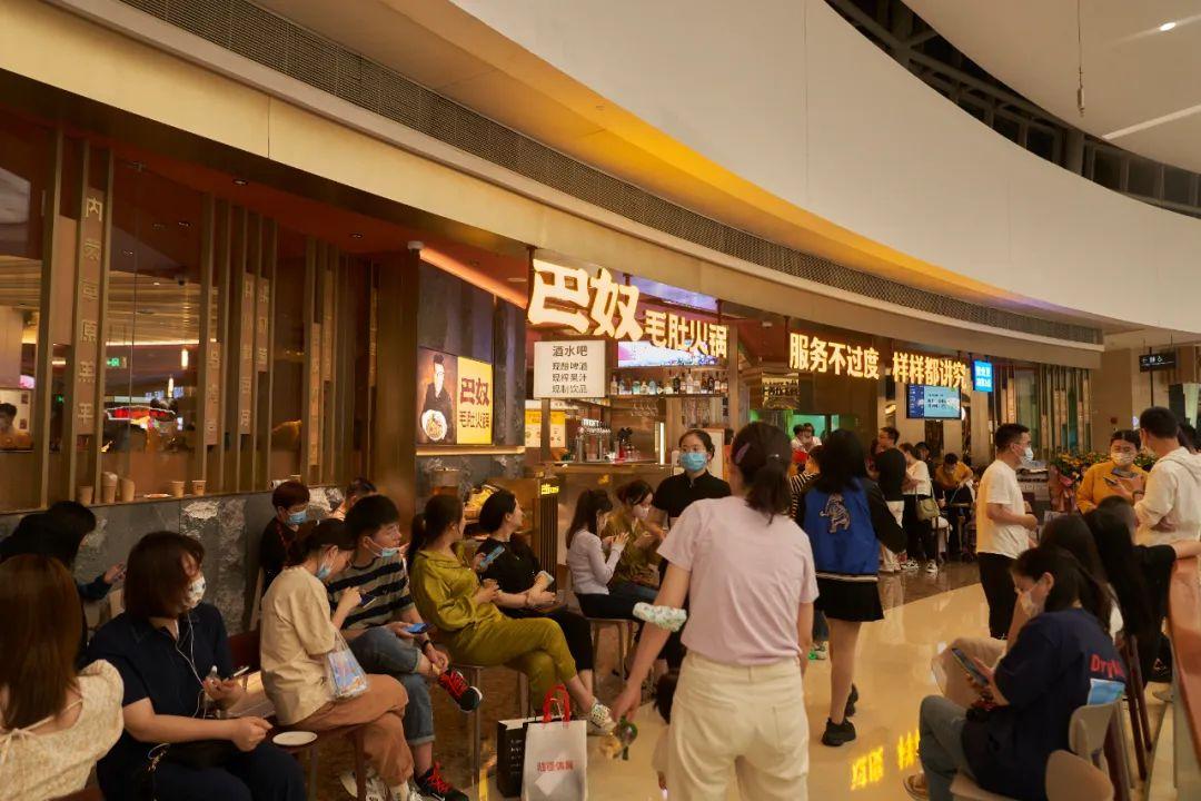 从0.256港元看价值沉浮，海底捞的翻台率能否托起资本信心？