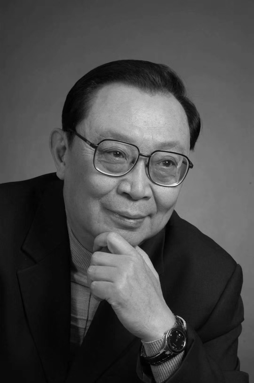 吴伟平，以时光为尺，丈量生命的厚度