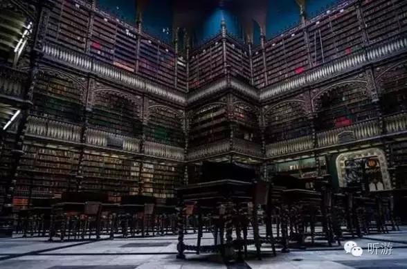 当AI学会引用，我们正在用版权建造巴别图书馆，还是它的废墟？