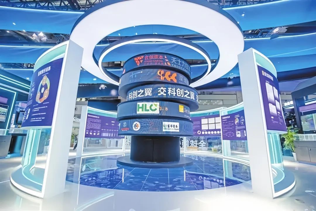在高交盛会的聚光灯下，看见创新的涌动与未来的轰鸣