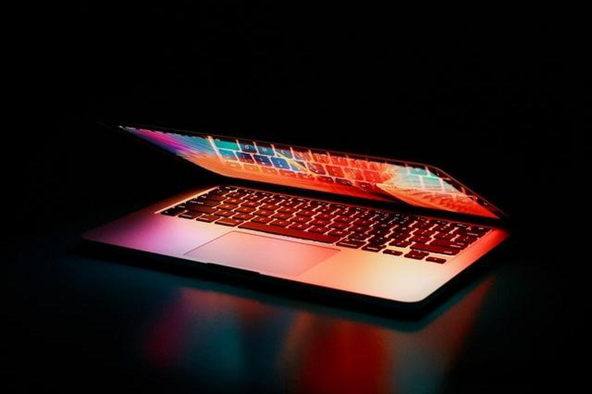 苹果下月或将发布新款Mac和iPad，M4芯片登场，AI风暴前夜