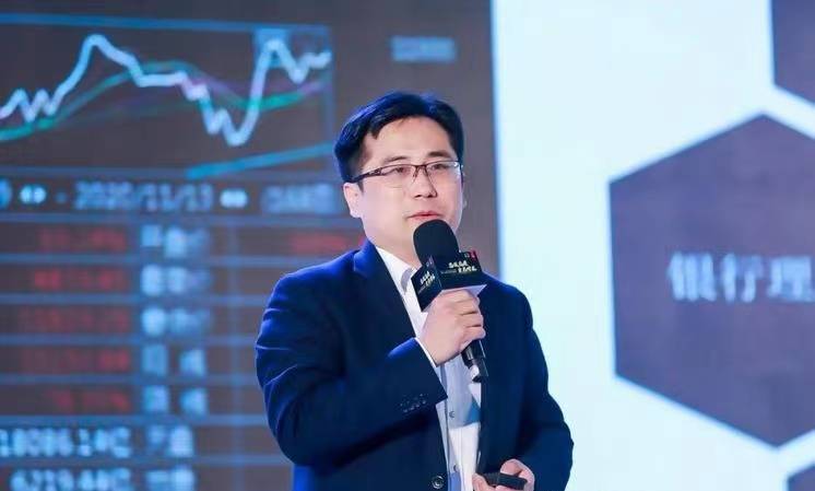 杨德龙，在价值投资的长河中，做一名坚定的摆渡人