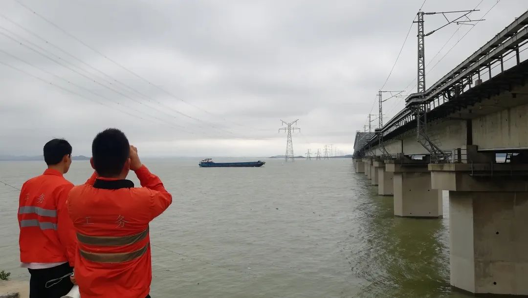风口浪尖之上，这家公司却赶着上市！