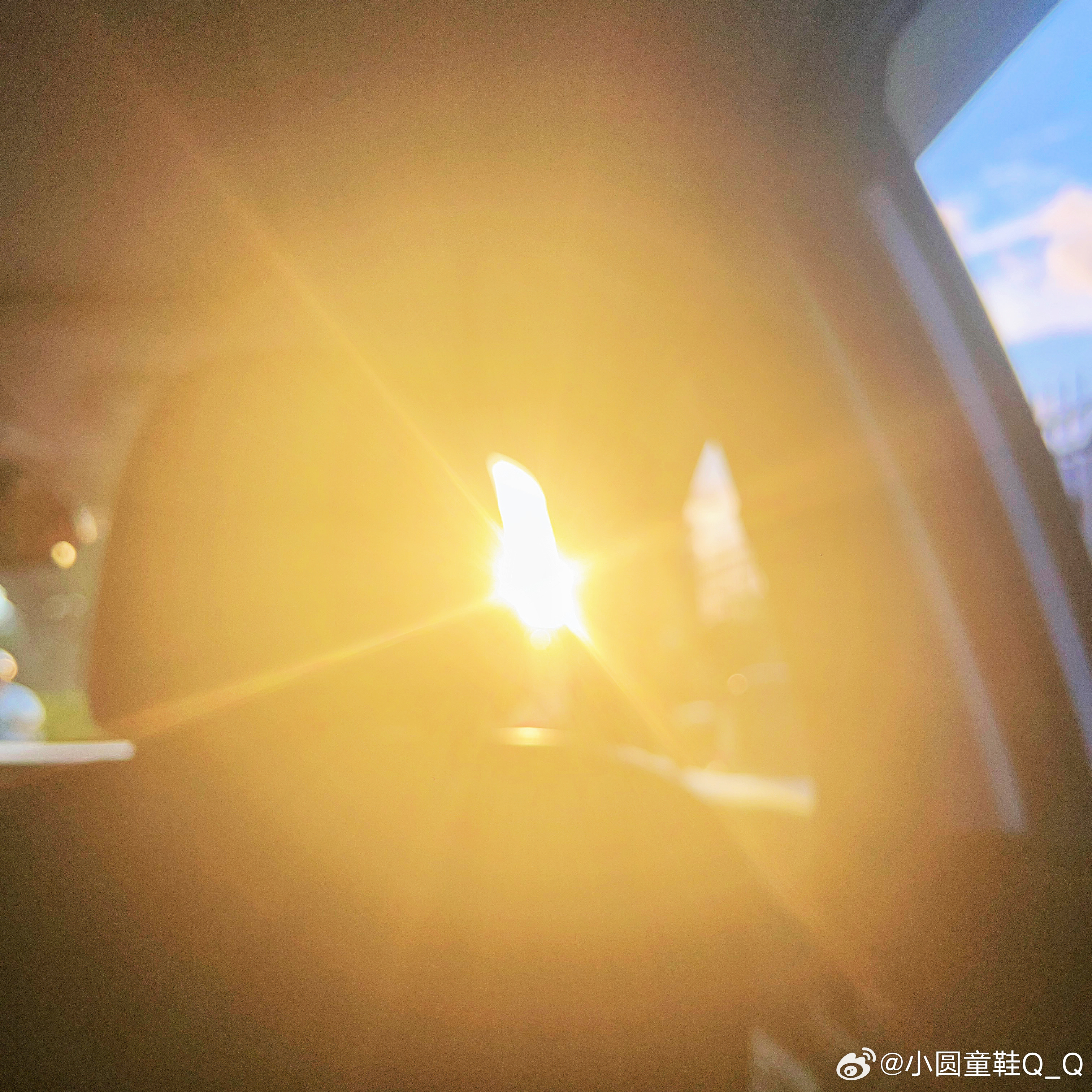 缝隙里的光