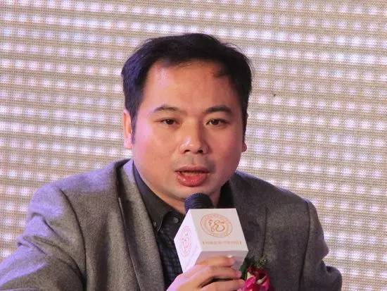 刘煜辉，在宏观叙事与微观体感之间架一座桥