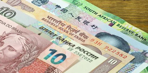打造金砖国家统一货币的时机仍不成熟，理想与现实之间的冷静审视