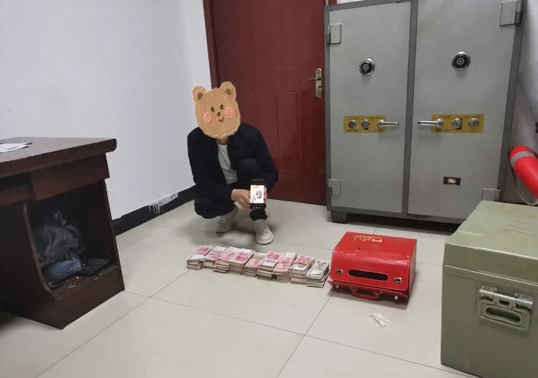 一场消失的40万，为何让全网直呼该？一次盗窃案反转背后的价值观照