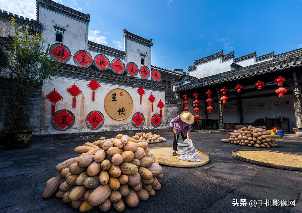 资本市场改革与发展新图景，四大证券报头版摘要深度解读