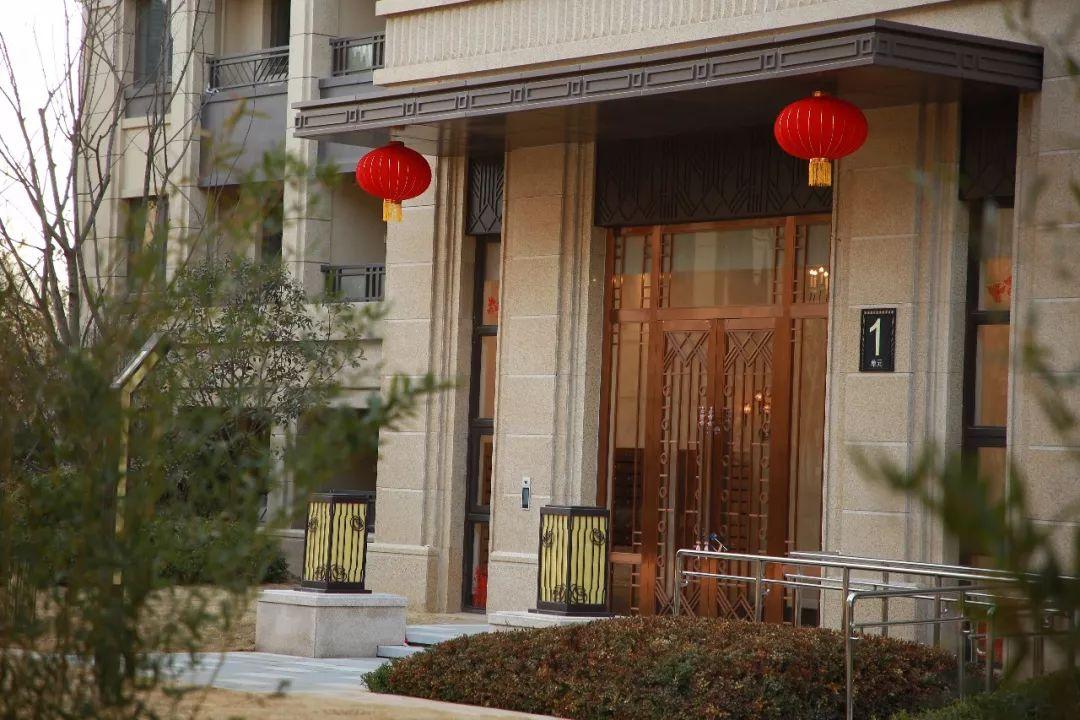 突破天际线，在无人之境创出新高