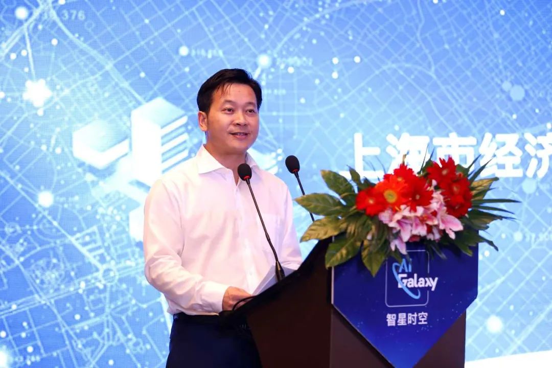 吴金城一行参观新浪财经展台，聚焦数字金融创新与信息服务高质量发展