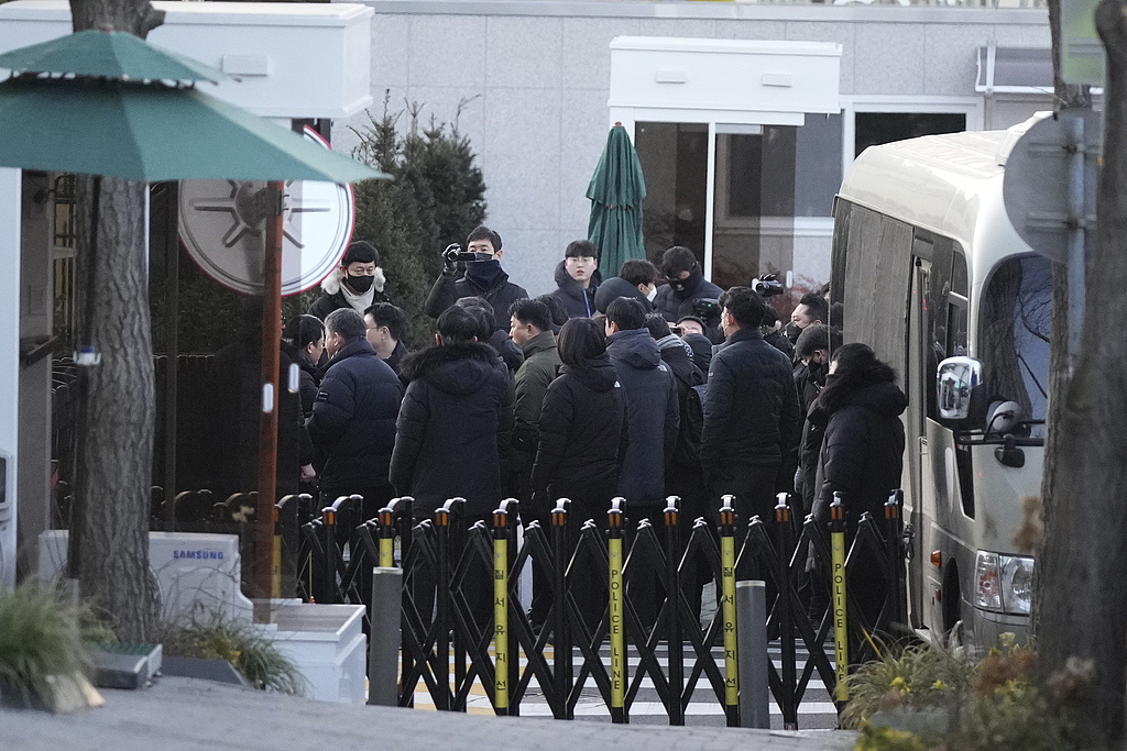 法治不容私家护盾，须令崔相穆约束警卫处，扫清逮捕令执行障碍