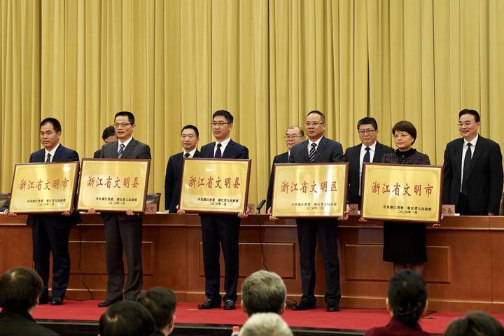 以惠民生为抓手，绘就幸福底色