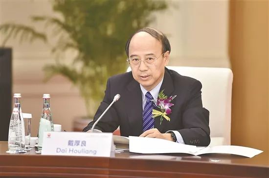 戴厚良的能源加减法，一位国企掌门人如何解构中国石油的未来棋局