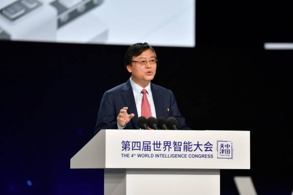 杨元庆谈联想全球化20年，从摸着石头过河到以世界为舞台