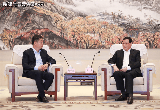 从追光者到驭光人，贺荣明与他的半导体中国芯宏图