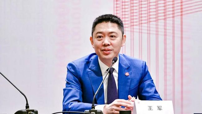 突发！余承东卸任华为车BU董事长，鸿蒙智行进入后余承东时代？