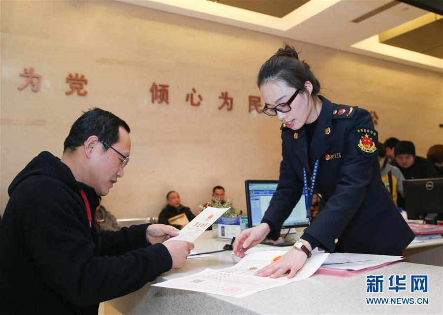 稳股市就是稳预期，更需要持续稳定的机制与定力