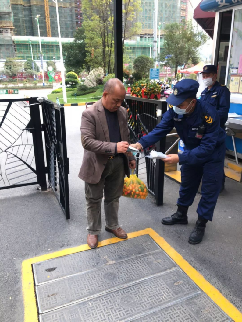 碧桂园物业输血地产，一场保交付的非常规自救与隐忧
